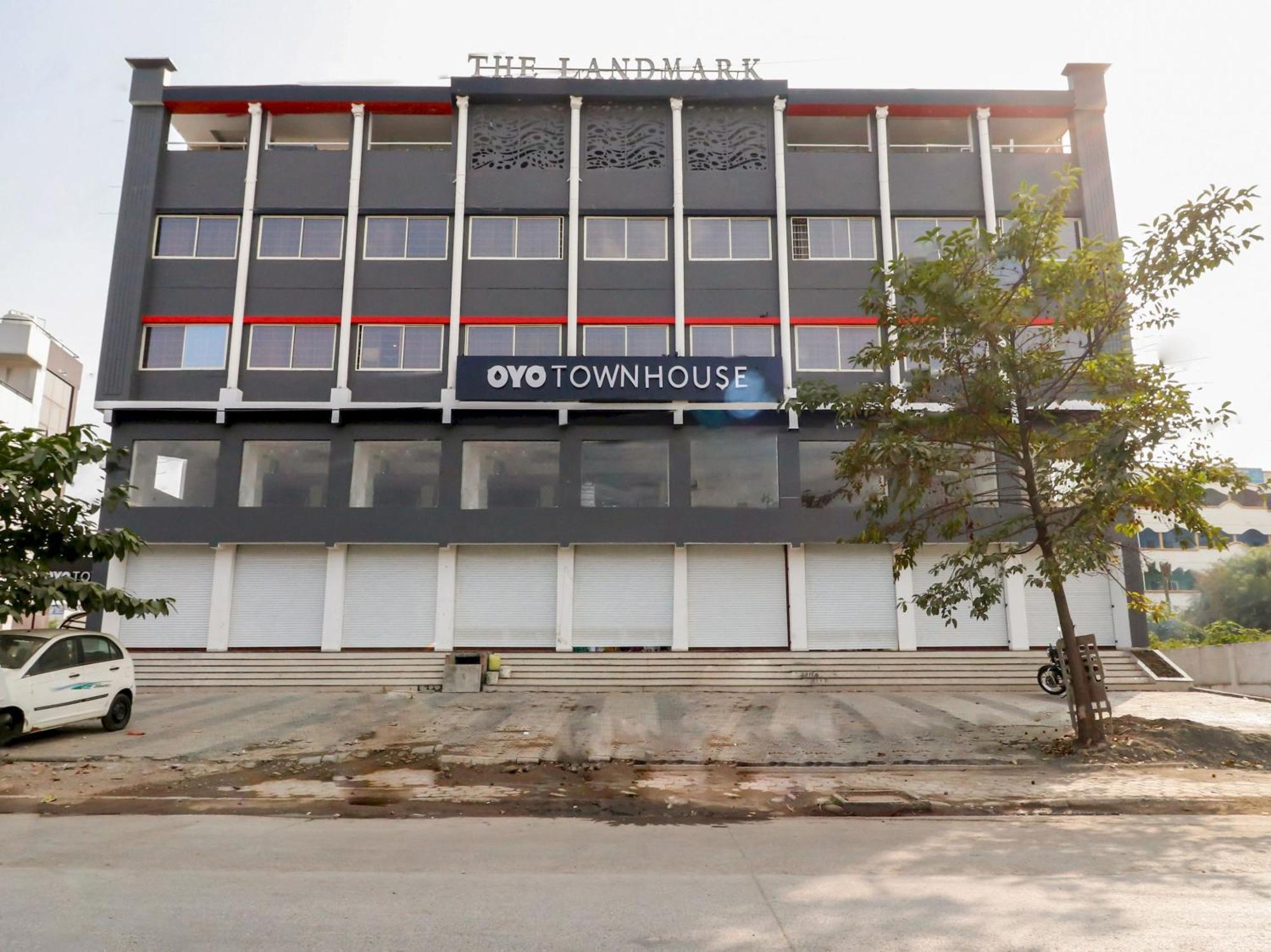 Super Townhouse The Landmark Indore Exterior foto